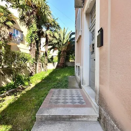 Rozmaric Apartment *