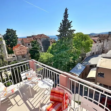 Apartment Rozmaric Split