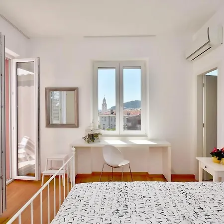 Apartment Rozmaric Split