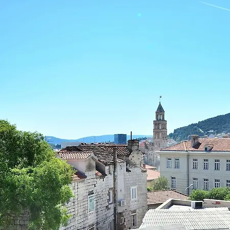 Rozmaric Apartment *